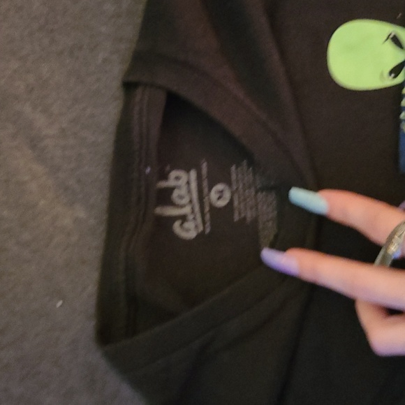 Zumies Black short sleeve shirt with an alien in a galaxy pocket size medium - Picture 3 of 4